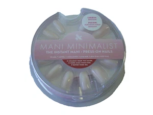 Olive & June Mani Minimalist Nails MEDIUM, Pure White Syrup Gradient - Picture 1 of 1