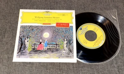 DGG 121 027 SEPL ed1 RED STEREO Fricsay, BPO: Mozart: Kleine Nachtmusik. NM/MINT - Image 1 of 2