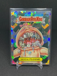 2022 Topps Chrome Garbage Kids Dental Flossie Atomic - Picture 1 of 2