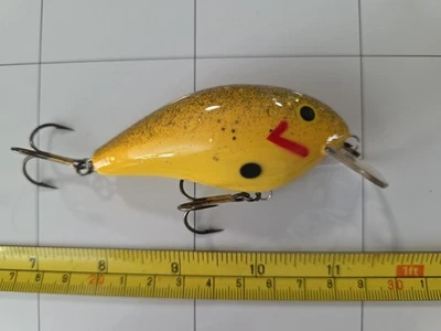 VINTAGE COTTON CORDELL FRED YOUNG BIG O FISHING LURE - Image 1 of 4