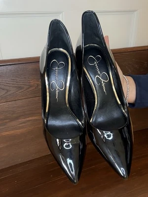 Salto alto feminino Jessica Simpson couro paten tamanho 7 - Imagem 1 de 4