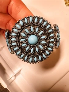Vintage Faux Turquoise Southwestern Cluster Cuff Sunburst Bracelet. - Picture 1 of 6