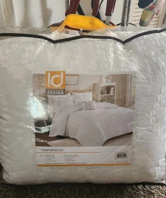 intelligent design comforter (twin)  - Image 1 of 2