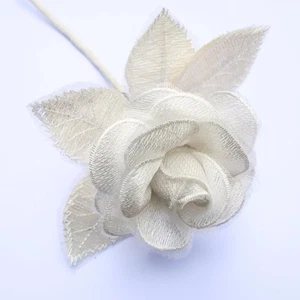Handmade Lace Flower for 13th Wedding, Valentine's Day Gift, Lace (White) - Bild 1 von 5