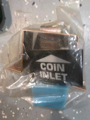 ROWE AMI CD100 A B Jukebox Coin And Coin Return Button Assembly New - Image 1 of 2