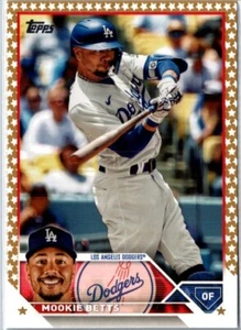 2023 Topps Series 1 MOOKIE BETTS #50 Gold Star Parallel DODGERS - Bild 1 von 2