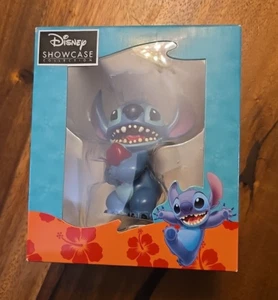 Disney Showcase Stitch With Heart Mini Figurine 6002185 Valentine - Picture 1 of 7