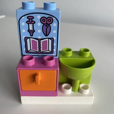 Lego Duplo Doc Mcstuffins sink cupboard & picture brick for backyard Clinic10606 - Image 1 of 4