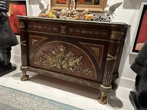 Gorgeous Italian sideboard, Unique Metalwork  - Picture 1 of 8