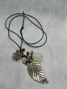 Boho Kette Stoffband Perlmutt Stein Metallakzente Blumen Modeschmuck silber - Bild 1 von 11