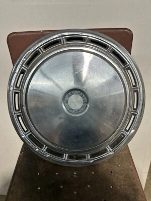 Tapacubos 15" Dodge Chrysler NewPort Lebaron Plymouth Gran Fury 1977 1978 1979 1980 Foto 1 de 4
