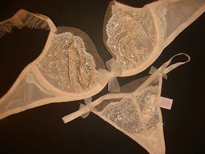 JUEGO DE SUJETADOR 32D Victoria's Secret sin forro S lámina dorada melocotón adornada DESFILE DE MODA Foto 1 de 4