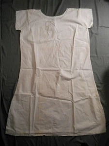 ANCIENNE CHEMISE DE NUIT BRODE - Picture 1 of 4
