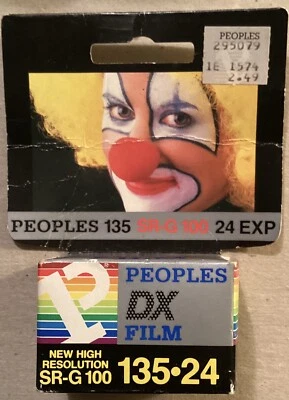 Película para cámara DX 135 SR-G 100 24 exposición expirada septiembre 1992 flash trasero vintage Foto 1 de 3