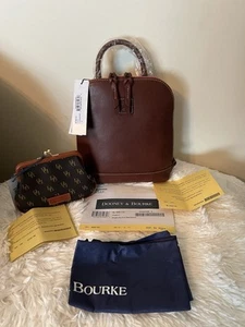 2-teiliges Set Dooney & Bourke Florentine kleiner Reißverschluss Pod Rucksack & Gretta großer Rahmen - Bild 1 von 20