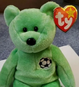 2B Vintage 1998 Ty Original Beanie Baby 6" Kicks the Green Soccer Bear con etiquetas - Imagen 1 de 2