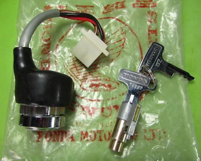 Interruptor de encendido y dirección Honda Cl175 1968-73 OEM NOS con teclas p/n 35010-240-000 Foto 1 de 4