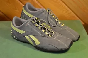 Vintage Retired Reebok Women's Suede Sneaker Gray w Green Accent EUC Sz 8.5 US - Picture 1 of 10
