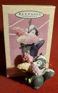 1996 EASTER GARDEN CLUB #2, SKUNK, HALLMARK KEEPSAKE ORNAMENT t285 - Picture 1 of 7