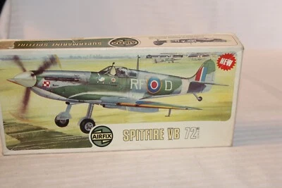 1/72 Scale Airfix, Spitfire VB Fighter Model Kit #02046-2 BN Open Box - Image 1 of 3