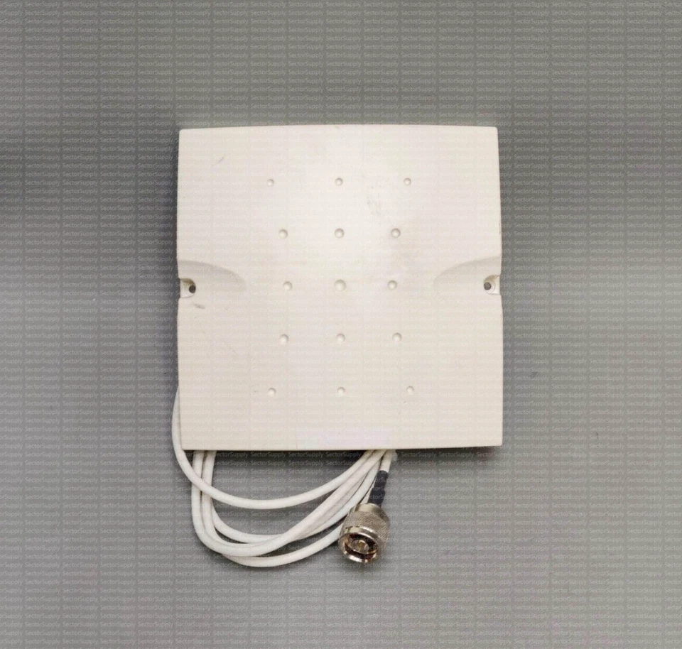 SL8025WP LAIRD 4 DBI MULTI-BAND OMNI 806-960/1710-2500 TRI-BAND CLG MT ANTENNA - Image 1 of 1