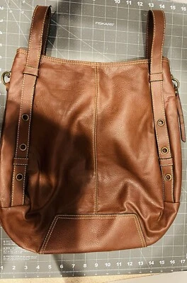  Bolso de hombro Liz Claiborne Axcess para mujer marrón de cuero sintético Foto 1 de 4