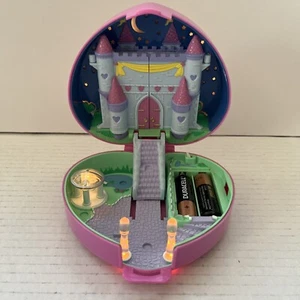 Vtg Polly Pocket 1992 STARLIGHT CASTLE Bluebird Compact Only Lights Work Tested - Picture 1 of 9