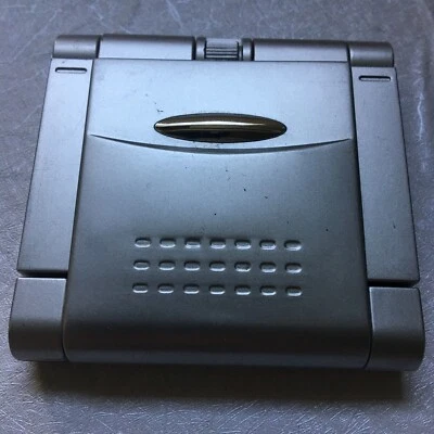 Винтажный складной цифровой путешествий сигнализации мира время часы калькулятор серебро 3,5 «L - Изображение 1 из 4