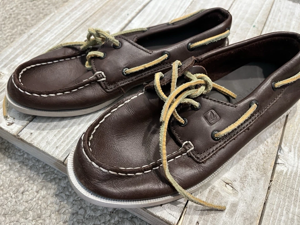 Sperry Top Sider Niños Niños Barco Zapatos Cuero Marrón Talla 1.5 m EE. UU. 33 UE. Usado en excelente estado Foto 1 de 4
