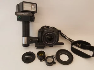 Samsung Pro 815 Kamera Digital SLR + Sunpak Auto 522 Blitzgerät + Extras - Bild 1 von 23