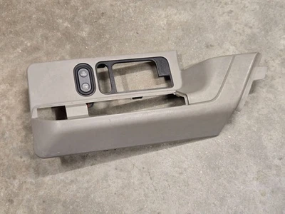 92 93 94 Chevrolet Suburban Blazer GMC Yukon Interruptor Derecho Bloqueo Ventana Bisel Gris Foto 1 de 4