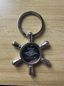 NEU (unverpackt) - Disney Cruise Line Castaway Club Schiff Lenkrad Schlüsselanhänger - Bild 1 von 2