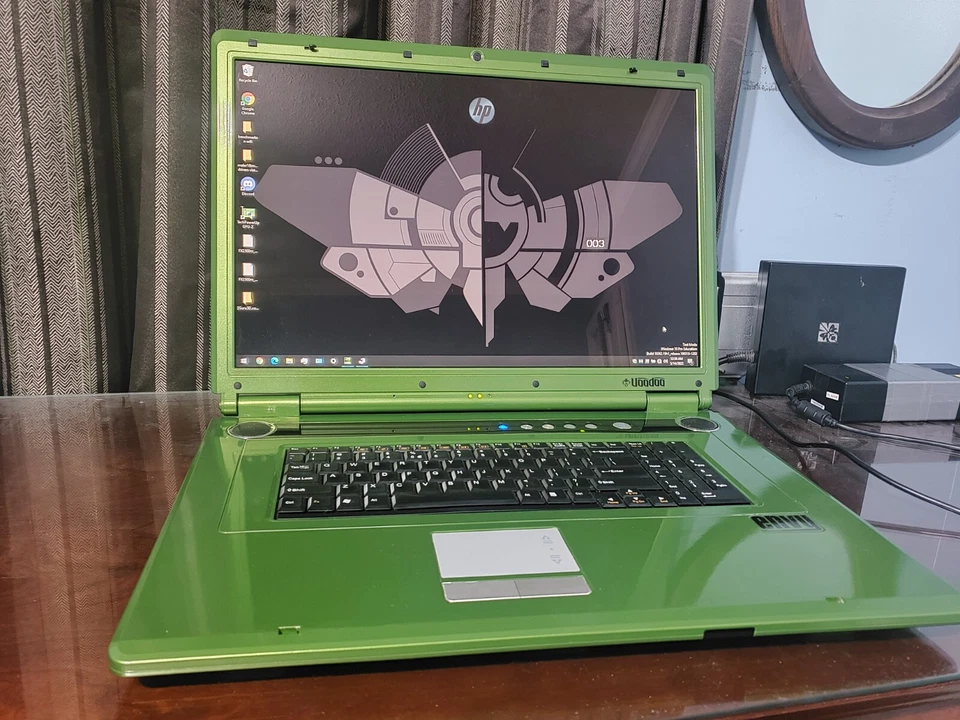 MOST RARE  Voodoo ENVY HW:201 20.1in M59KE TL-68 2.4gz 8gb DDR2 7950GTX SLI MALX - Image 1 of 4