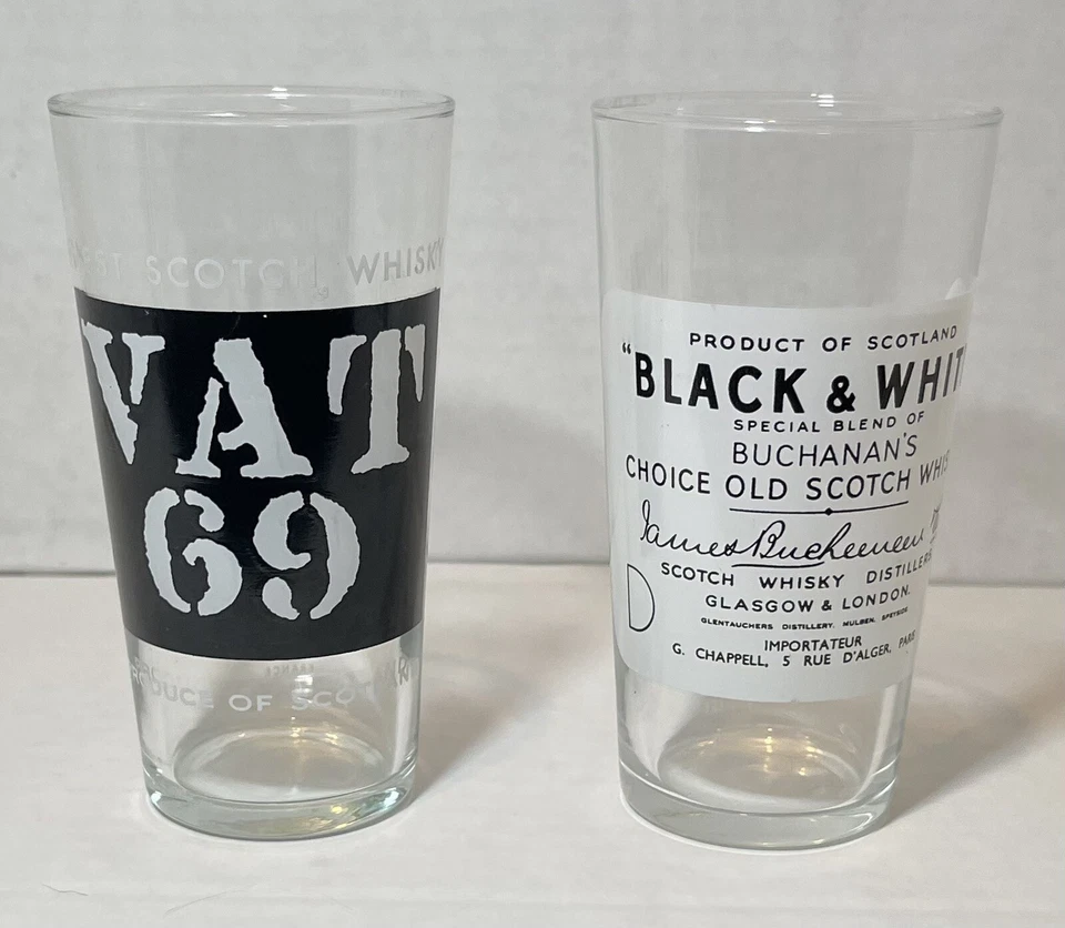 (2) Whiskey Advertisement Glasses-Buchanan’s Black & White/VAT 69 5.25” - Image 1 of 4