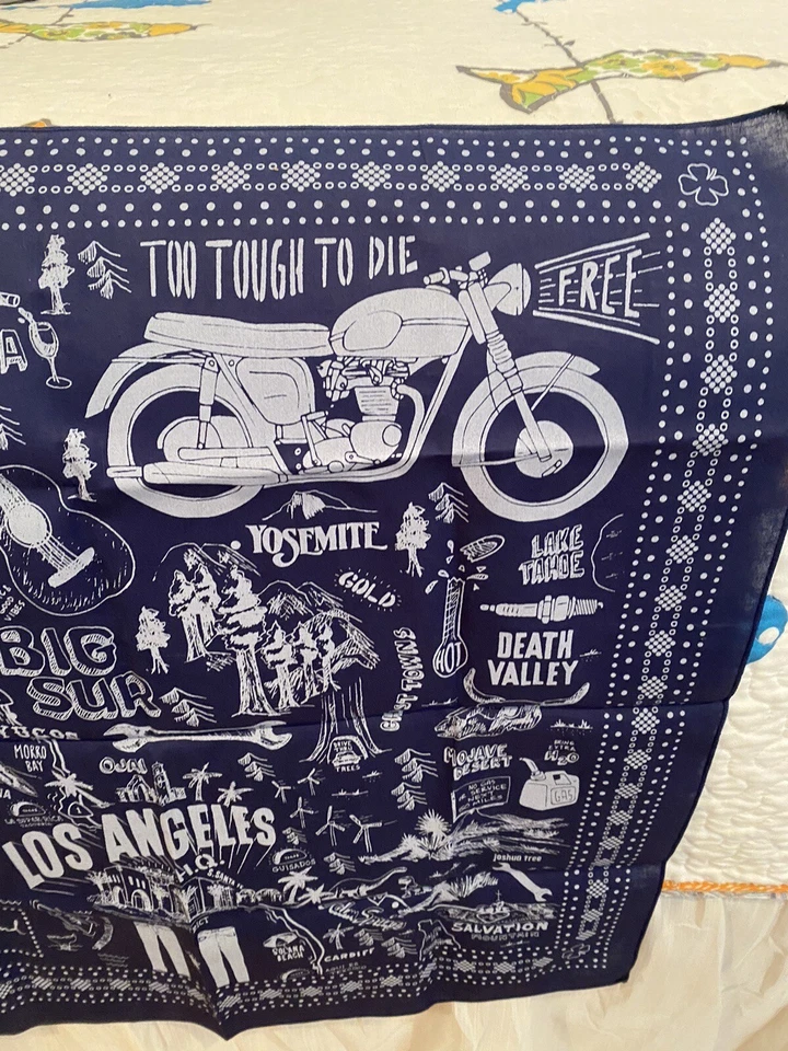 Bandana Lucky Brand California 21 1/4” X 21 1/4” Foto 1 de 4