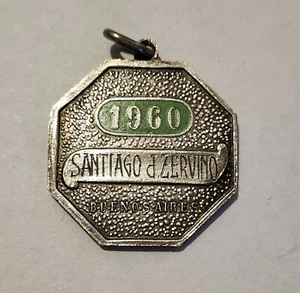 Argentina Jockey Club Medalla Carreras de Caballos 1960 Esmaltado Talla 1" x 1" Aprox - Imagen 1 de 2