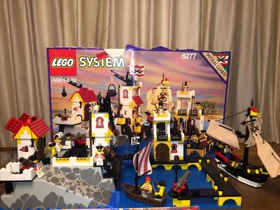 Vintage LEGO Pirates: Imperial Trading Post (6277) Principalmente Completo - Imagem 1 de 4