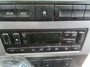 OEM Climate Control Heat/AC Front Dash 06-10 EXPLORER 1253988 - Picture 1 of 11