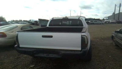 Used Automatic Transmission Assembly fits: 2015 Toyota Tacoma AT 4x4 6 cylinder Foto 1 de 4