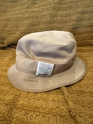 Sombrero de cubo Burberry vintage raro con emblema Foto 1 de 4