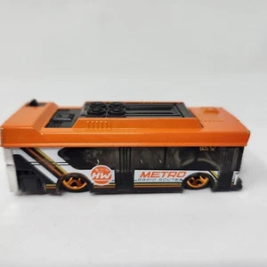 Hot Wheels Metro Rapid Router Die-Cast Toy Bus Orange/Black 2020 Mattel Collecti - Picture 1 of 8
