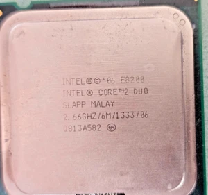 Intel Core 2 Duo E8200 CPU SLAPP 6M/1333/2.66GHz LGA 775 Processor - Picture 1 of 1