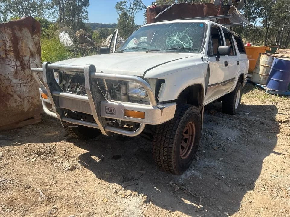 1990 Toyota 4Runner Tailgate Hinge Right Driver Side 88-95 Pickup Hilux #B488 - image 1 of 4