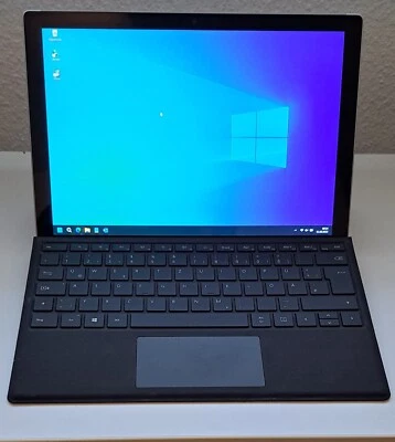 Microsoft Surface Pro 7 mit Type Cover - Bild 1 von 3