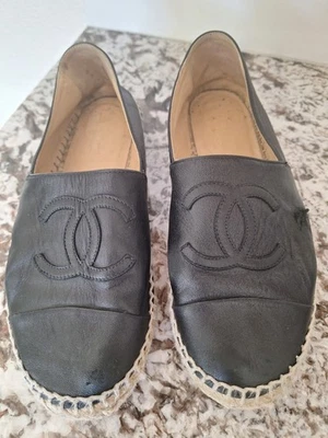 Chanel Mujer Piel de Cordero Alpargatas Negras Sin Cordones Talla 37 Foto 1 de 4