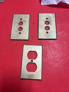 Vintage 2- Messing Einzel Drucktaster Wand Lichtschalter Platte Abdeckung. 1- Rec Abdeckung - Bild 1 von 5