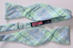 VINEYARD VINES BLUE LINEN MEN'S BOW Tie - Picture 1 of 3