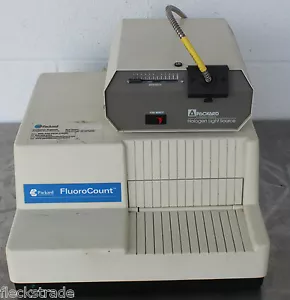 Fluoroconto Packard BF10000 con fuente de luz halógena A3000PI 150 vatios - Imagen 1 de 5