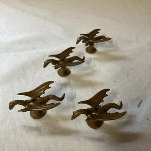 TSR DRAGONLANCE JUEGO DE MESA PIEZAS DE REPUESTO 4 bases Dragones Bronce 1988 - Imagen 1 de 4
