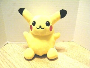 Pokemon Pikachu Stofftier Plüschtier Banpresto Runde 6 Zoll Plüschtier - Bild 1 von 2